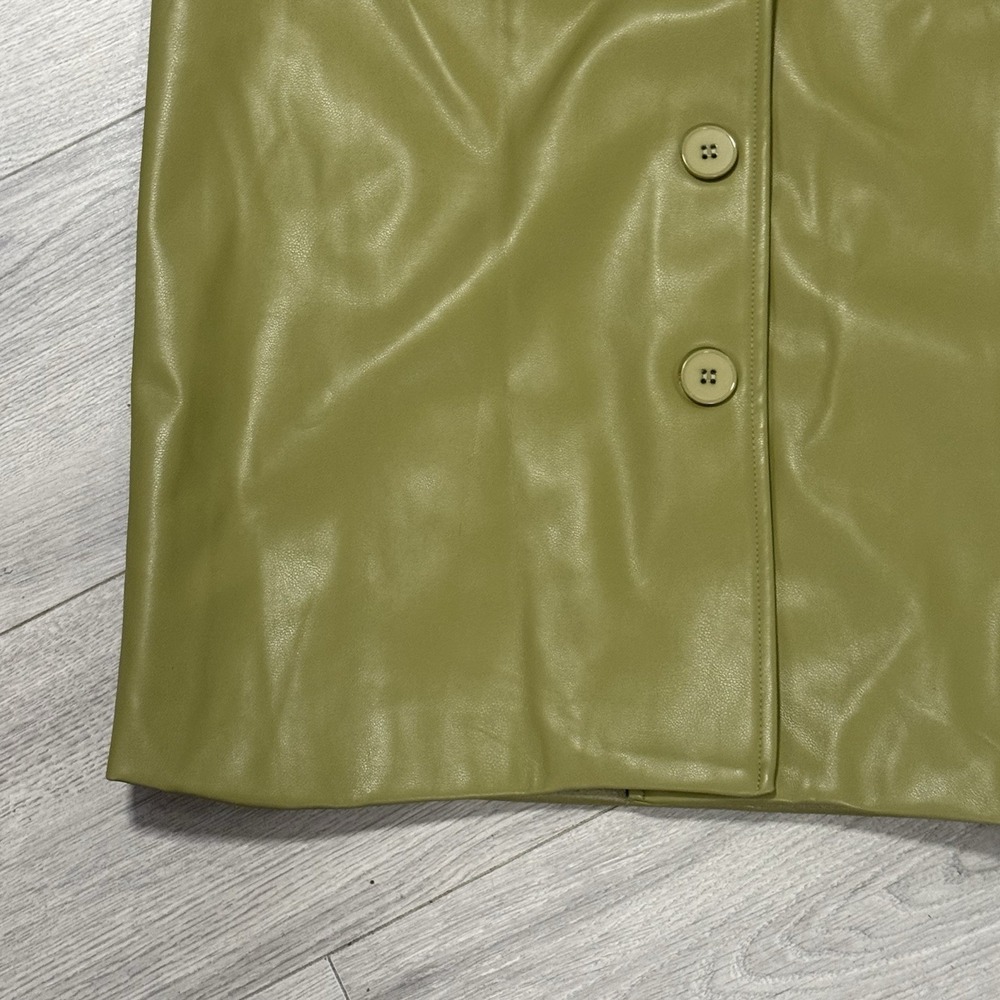 Isalis Faux Green Leather Trench Coat With Fur Collar Cuffs Foxy Y2K NWOT M/LG - Picture 5 of 12
